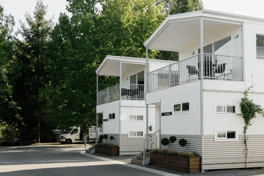 bright accommodation park