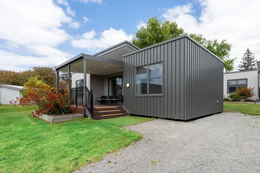 Superior Villa at Albany