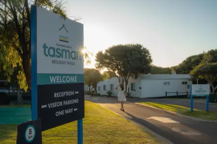 Yallingup Beach entrance