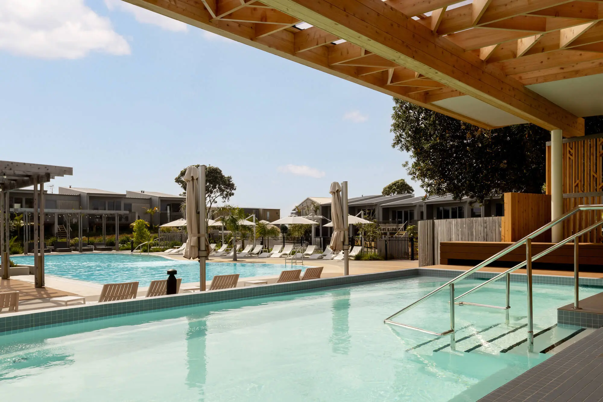 Papamoa beach accommodation spa pool
